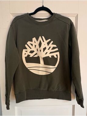 Timberland Core Tree Logo Crewneck Sweatshirt. Women’s Medium. EUC. Comfy